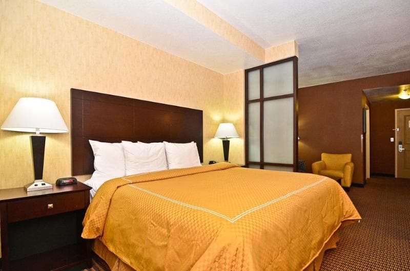Comfort Suites Near Industry Hills Expo Center 4