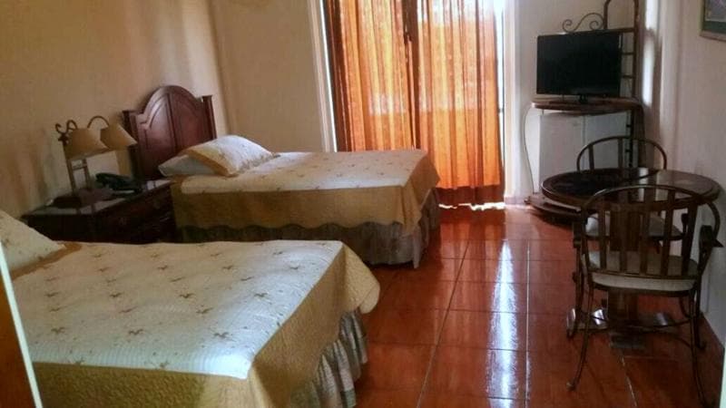 Hotel Puerta Del Rey 4
