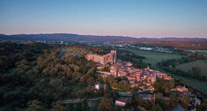 Castell D'emporda photo 1