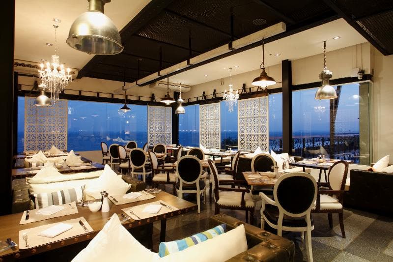 Pattaya Modus Beachfront Resort 4