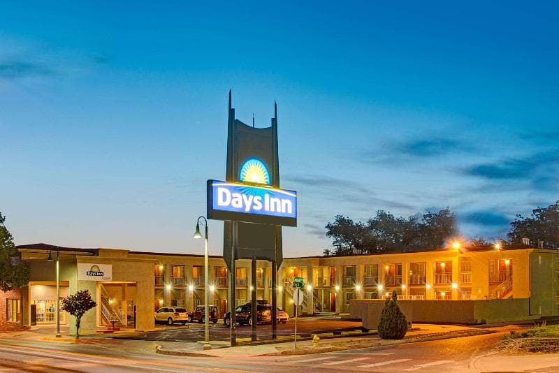 Days Inn By Wyndham Albuquerque Downtown 4