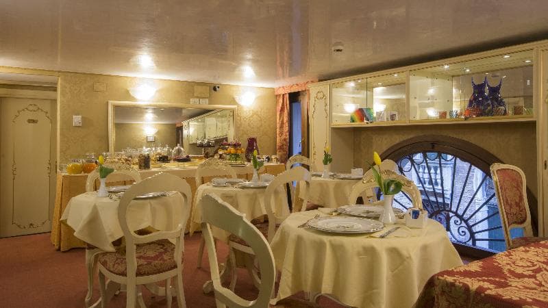 Hotel Becher 3
