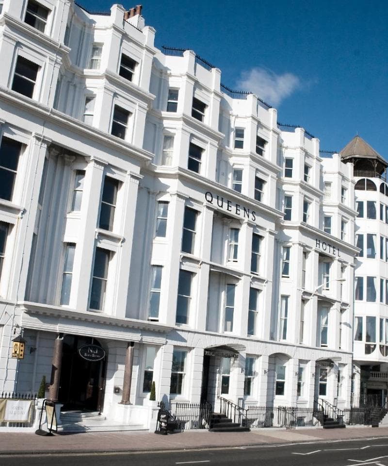 Queens Brighton 4