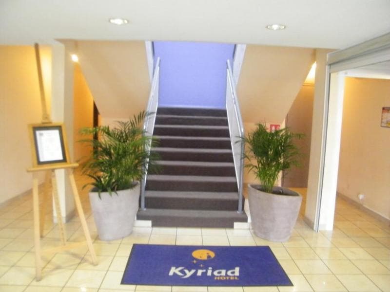 Kyriad Arles 4