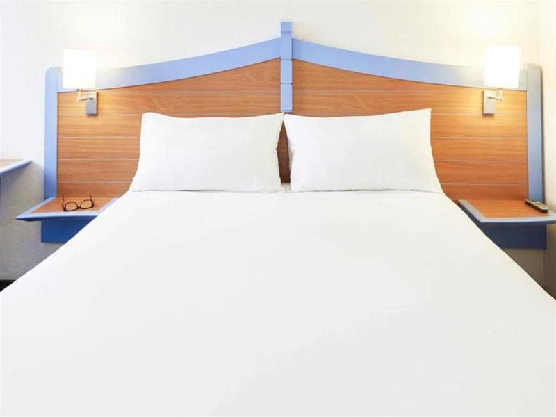 Ibis Styles Toulon Centre Port 3