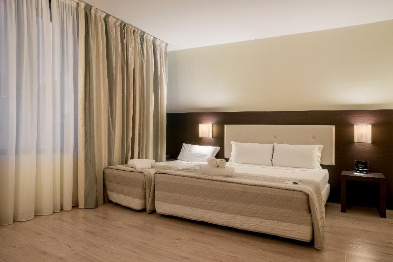 Hotel Executive 4
