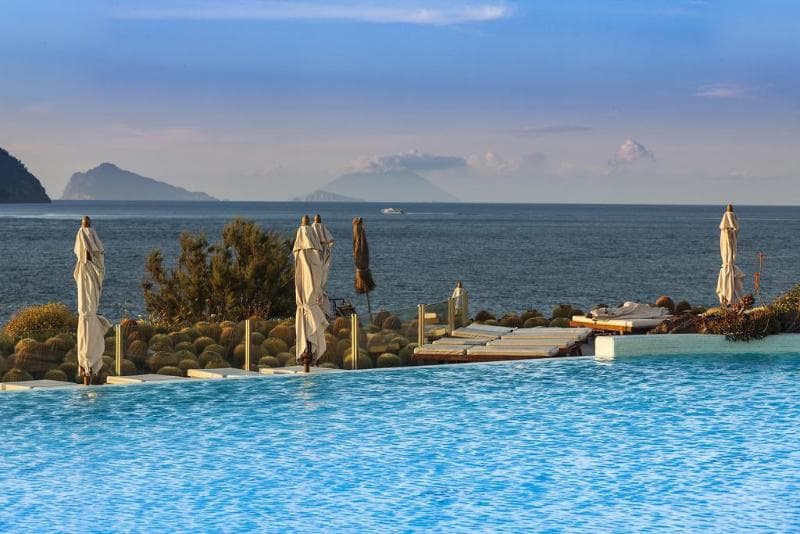 Therasia Resort Sea & Spa (Adults Only) 2