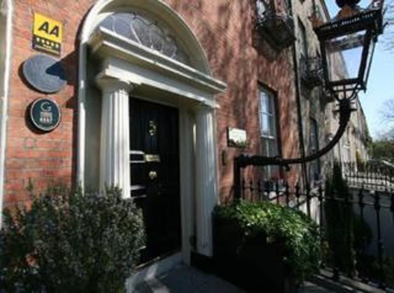 Pembroke Townhouse Hotel 1
