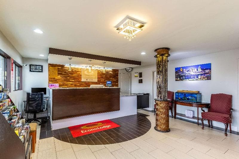 Red Roof Inn Walton - Richwood 3