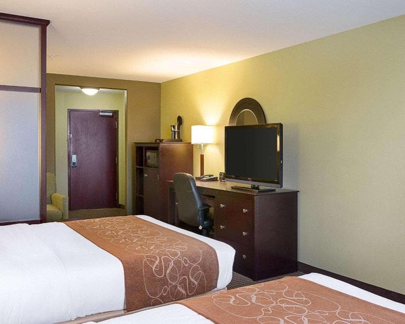 Comfort Suites 4