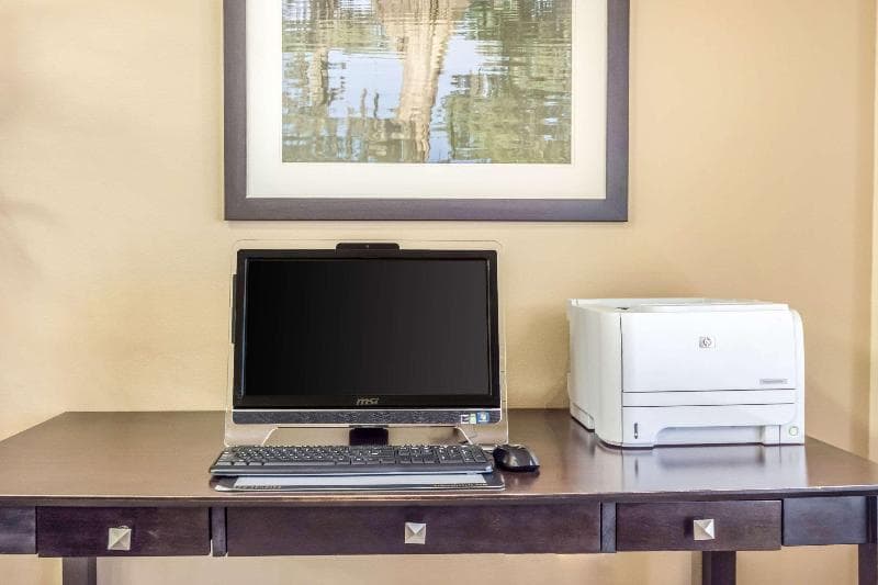 Comfort Inn & Suites Scott-West Lafayette photo 1