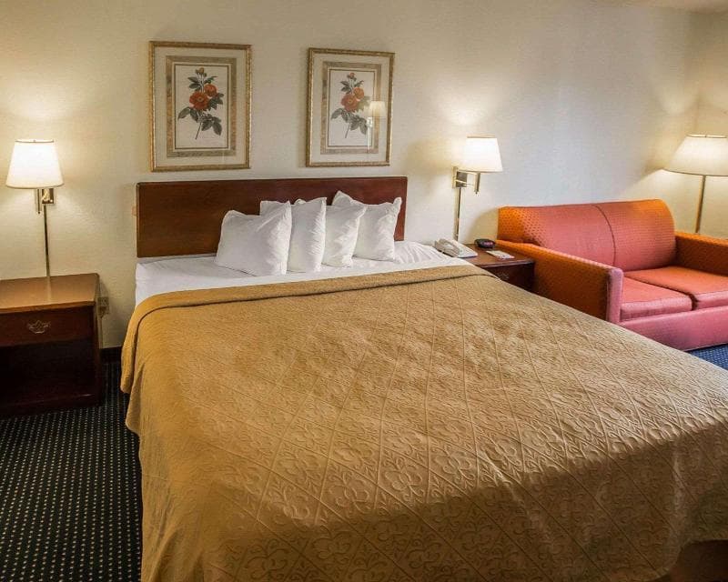 Quality Inn Dundee 5