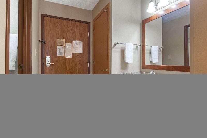 Comfort Inn 4