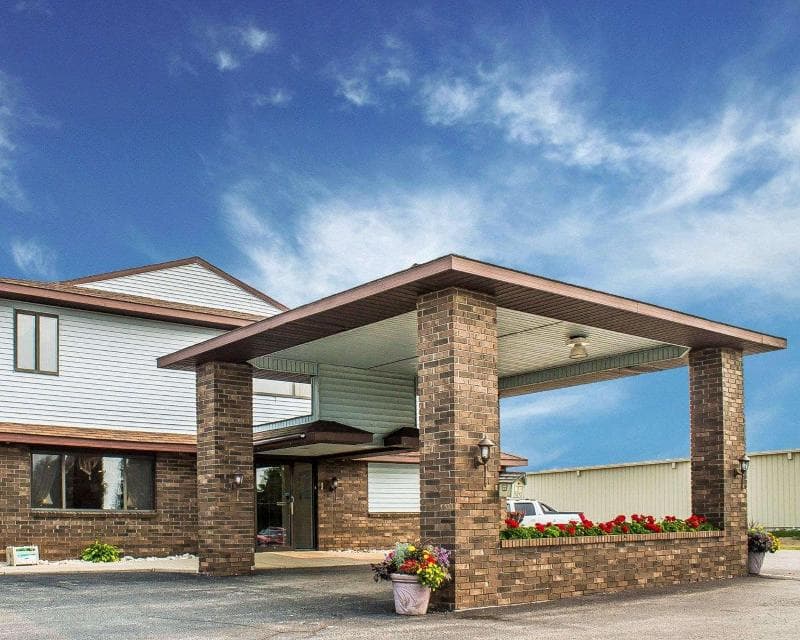 Comfort Inn Manistique 3