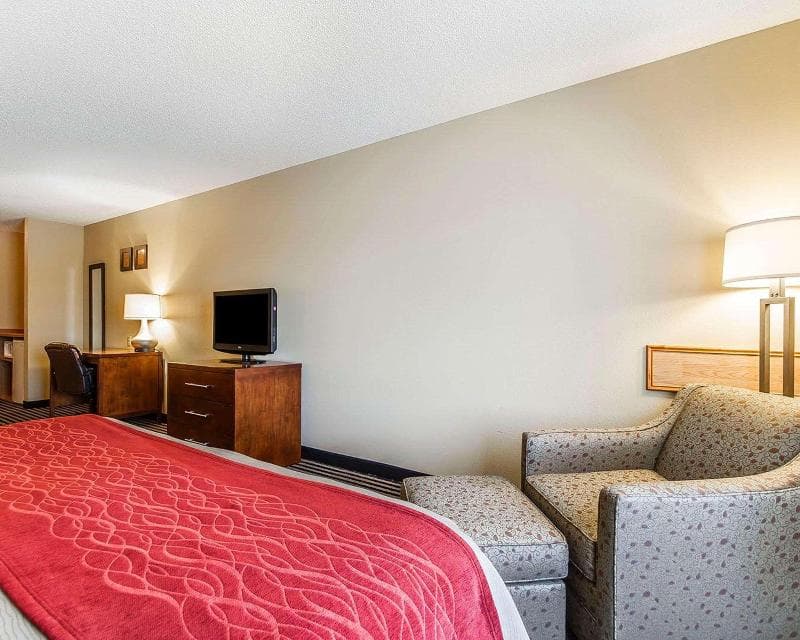 Comfort Inn Owatonna 4