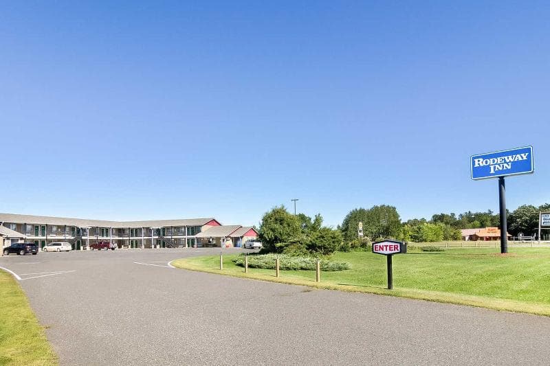 Rodeway Inn Pine River 2