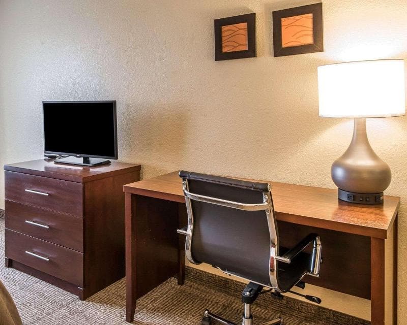Quality Inn Bethany 2