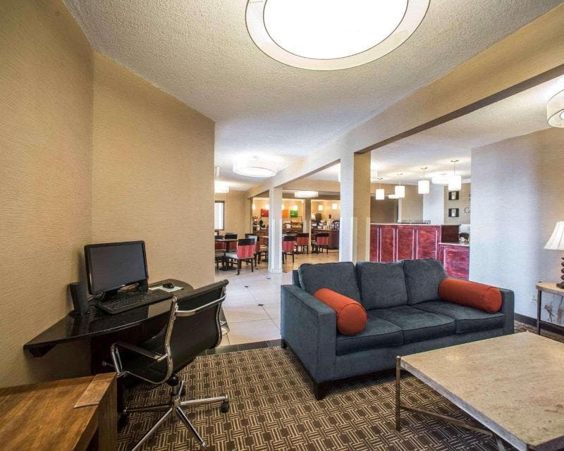 Quality Inn Boonville - Columbia photo 1