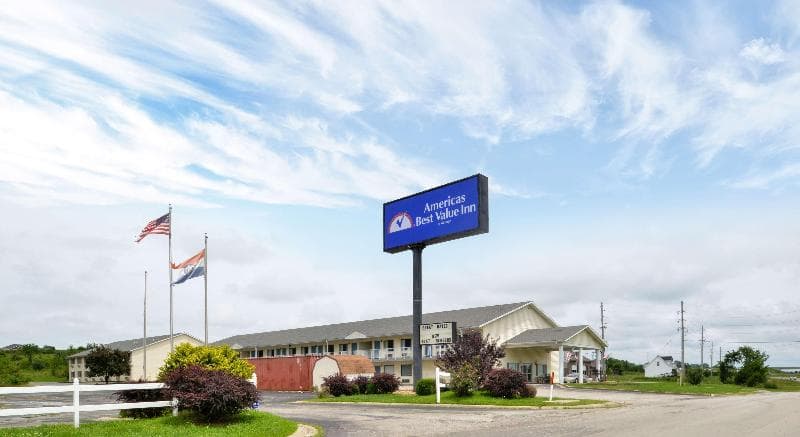 Americas Best Value Inn Knob Noster 5