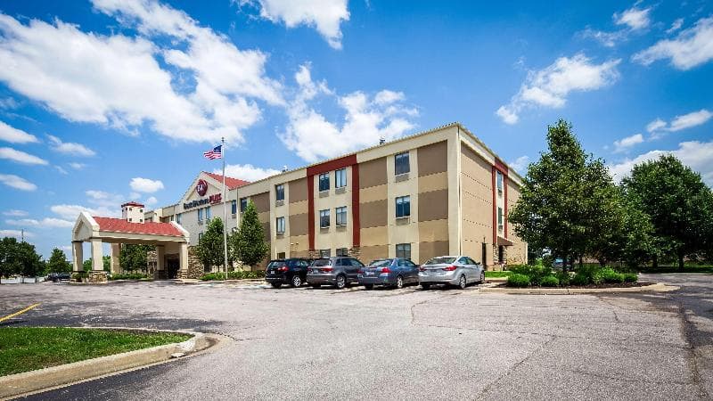 Best Western Plus Lee's Summit Hotel & Suites 4