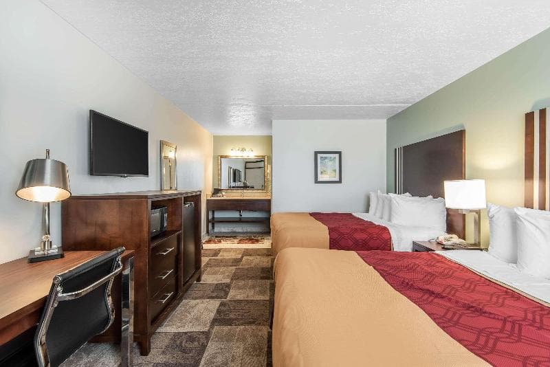 Econo Lodge Oak Grove-Blue Springs photo 1