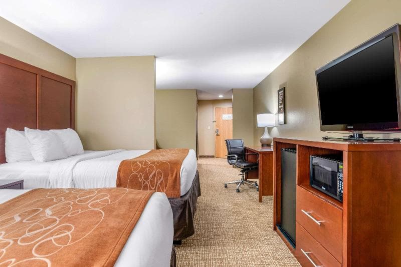 Comfort Suites Gulfport 4