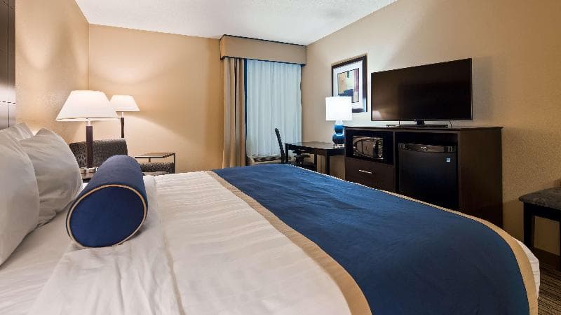 Best Western New Albany 3