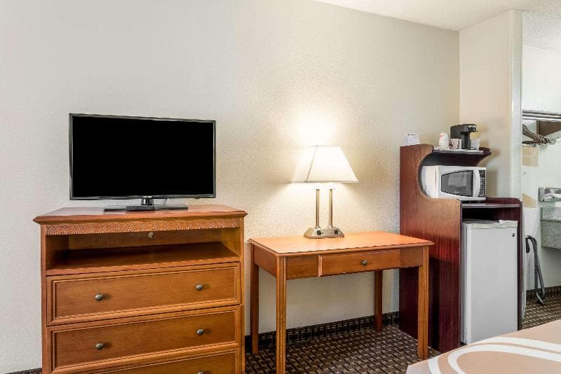 Quality Inn North Battleboro 3