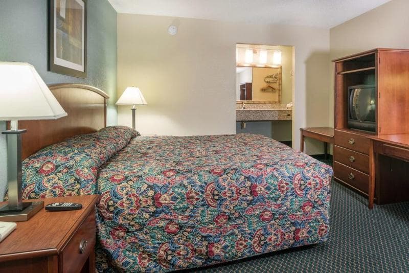 Motel 6 Kenly 2