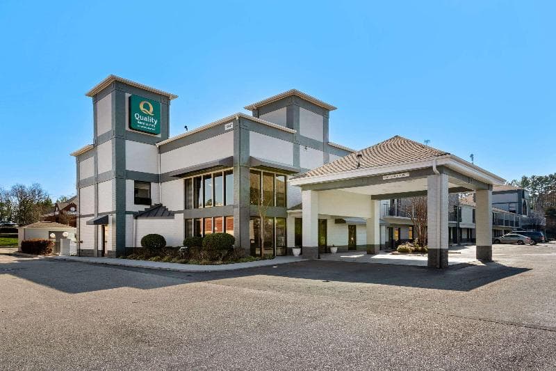 Quality Inn & Suites Matthews - Charlotte 4