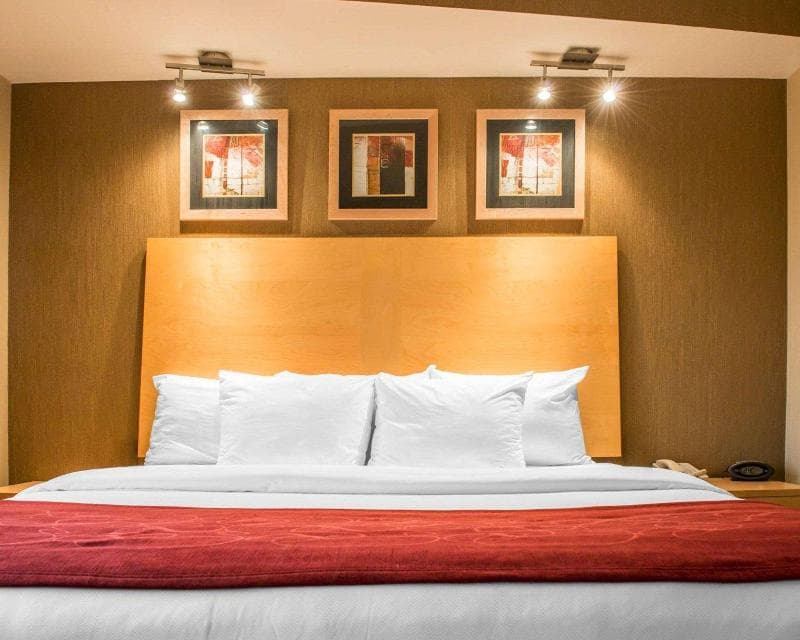 Comfort Suites 4