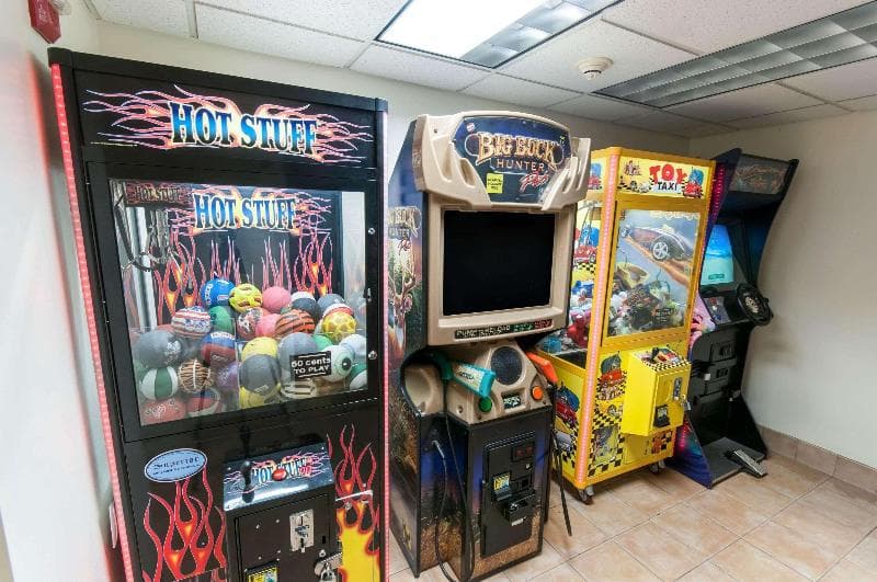 Comfort Inn And Suites Near Pocono Mountains 3