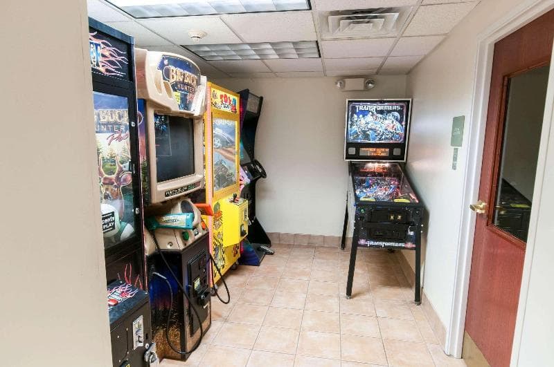 Comfort Inn And Suites Near Pocono Mountains 4