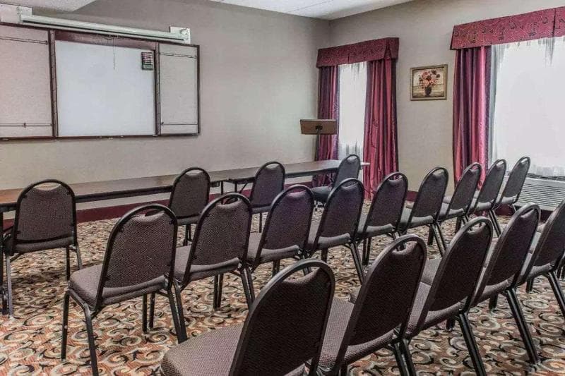 Wingate By Wyndham Pittsburgh/West Mifflin photo 1