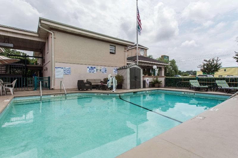 Quality Inn Goose Creek 4