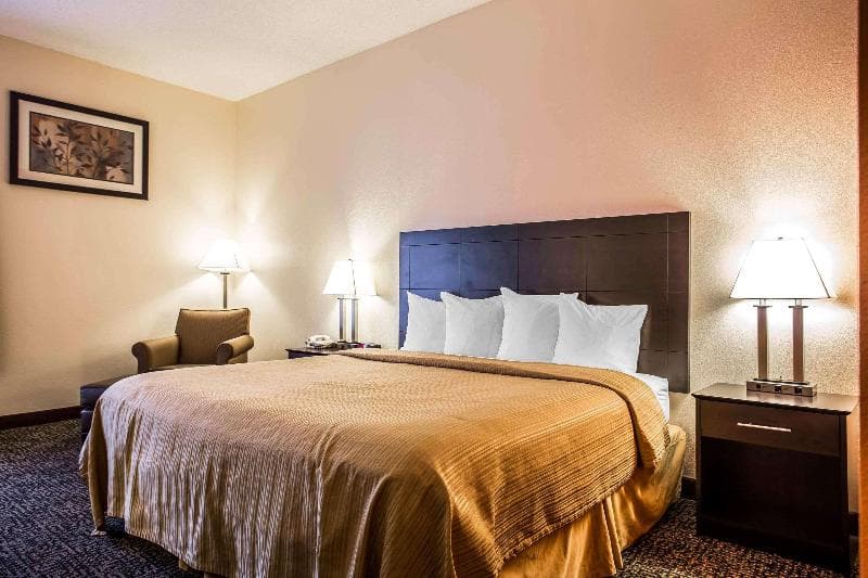 Quality Inn Union Us Hwy 176 3