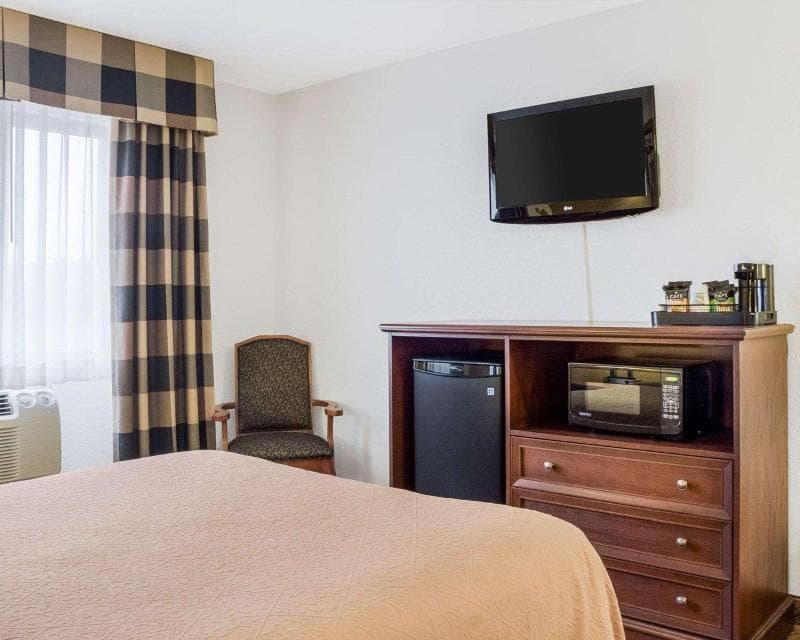 Quality Inn 5