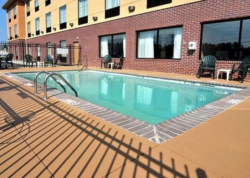 Comfort Inn & Suites Atoka-Millington 4
