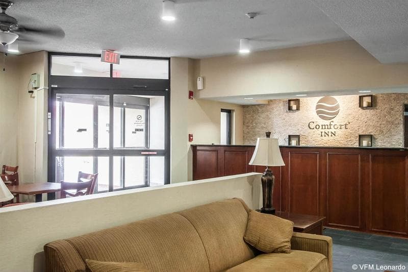Comfort Inn 2