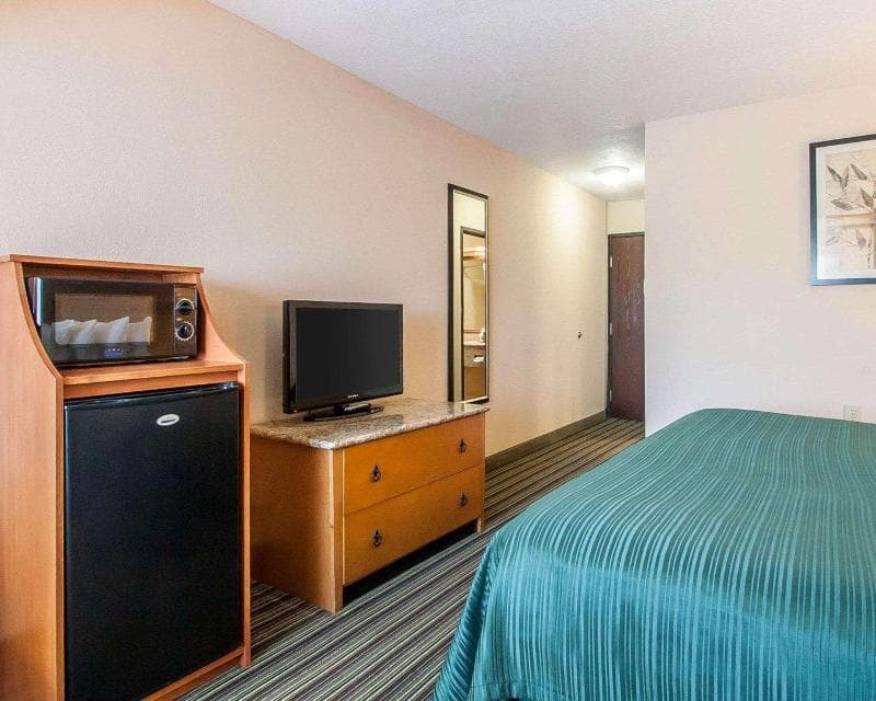 Quality Inn And Suites Centerville 4