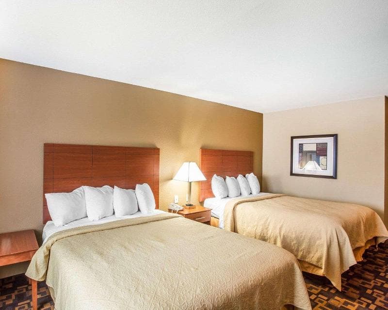 Quality Inn & Suites Mt. Juliet 5