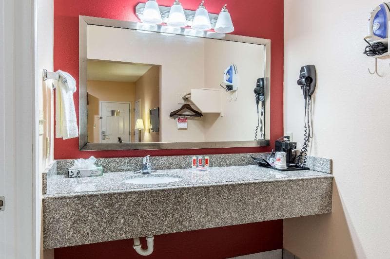Quality Inn & Suites 3