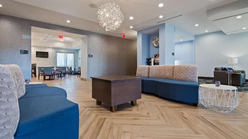 Best Western Plus Buda Austin Inn & Suites 4