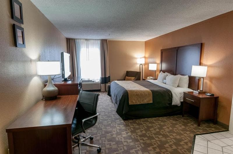 Comfort Inn Conroe 2