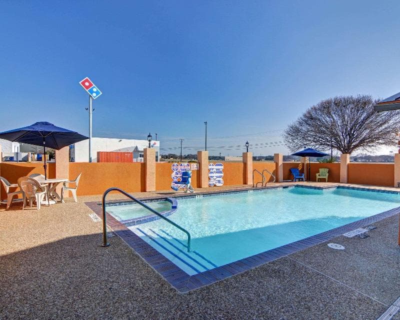 Comfort Inn 5