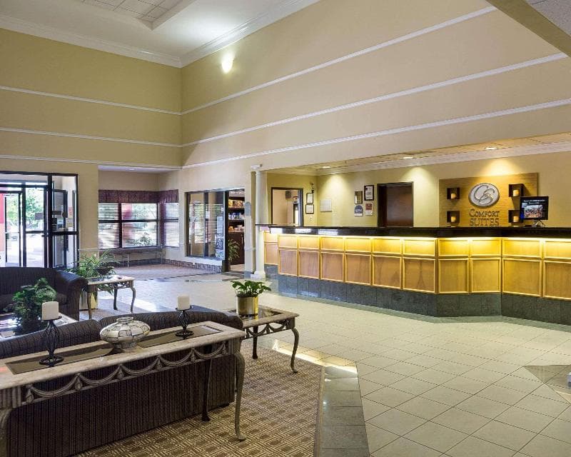 Comfort Suites La Porte 5