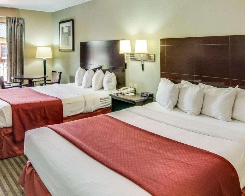 Quality Inn Mt. Pleasant 2