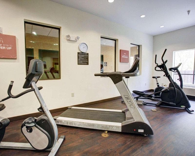 Comfort Suites Spring 3