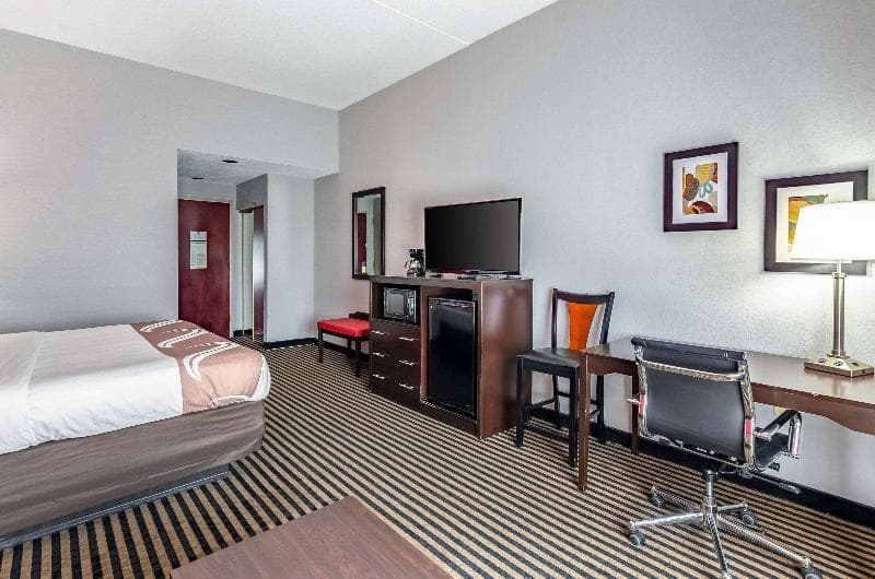 Quality Inn & Suites 3