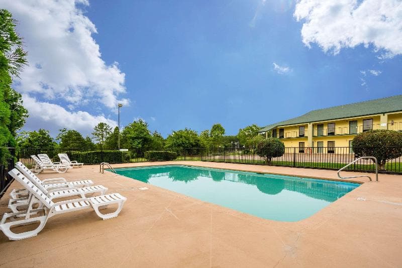 Quality Inn & Conference Center 5